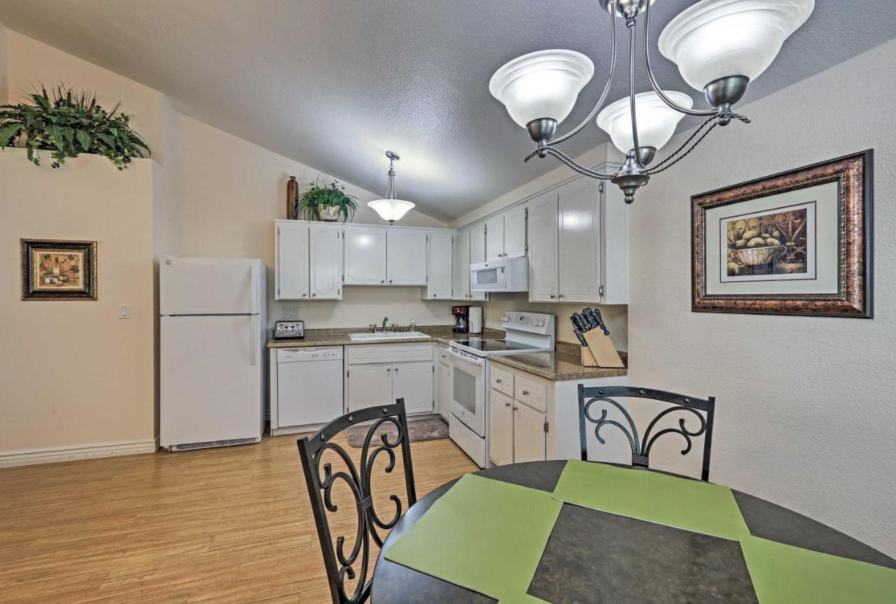 Flagstaff Townhome With Deck Easy Access Downtown! ภายนอก รูปภาพ